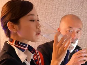 Mới chuyển nhà đã được đụ cô hàng xóm thích lộ hàng