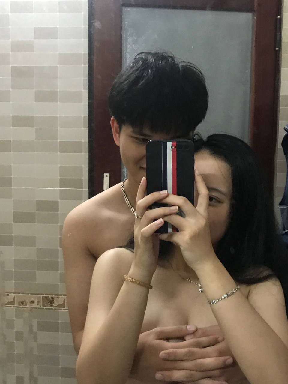 Tôi thích sex buổi sáng và cái cu to đùng của anh ấy - Yabonya